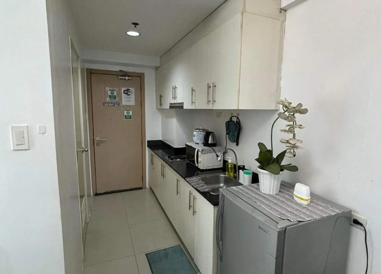 Staycation For You At Casa Amara Near Moa Manila