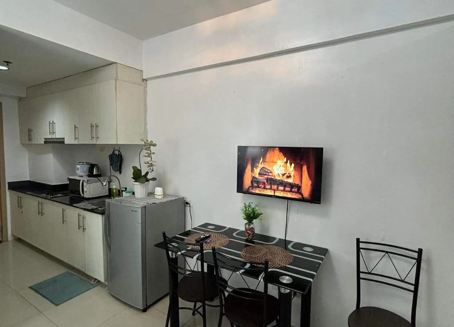 Staycation For You At Casa Amara Near Moa Manila Apartmán